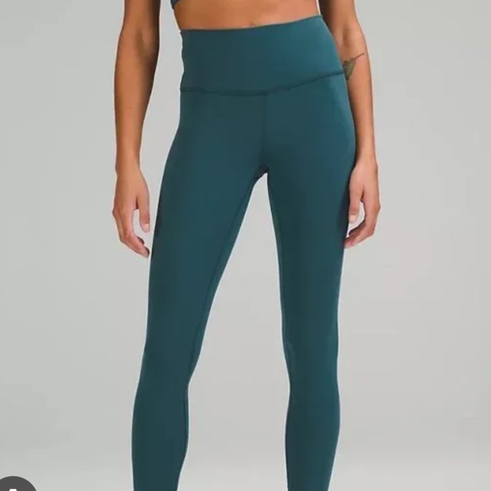 SOLD: Lululemon “Storm Teal” Leggings